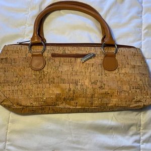 Corkscrew purse